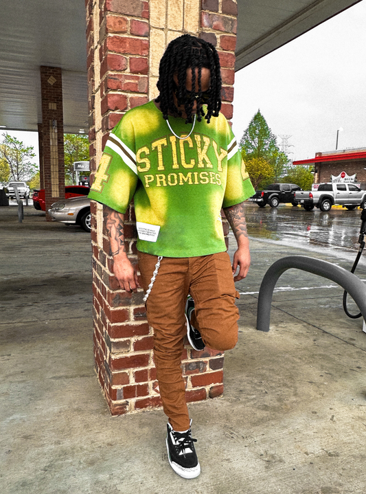 ACID-WASHED GREEN "STICK TO THE PROMISE" CROPPED-Shirt.